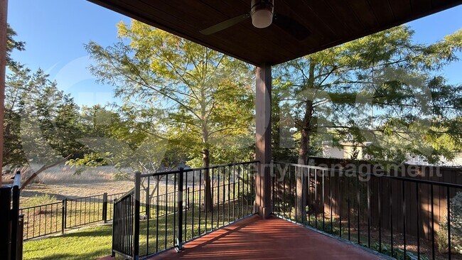 Building Photo - 12004 Terraza Cir