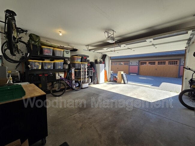 Building Photo - 2354 Gallatin Green Blvd