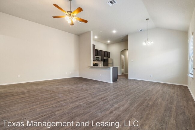Building Photo - 3 br, 2 bath House - 9111-2 Canyon Bend