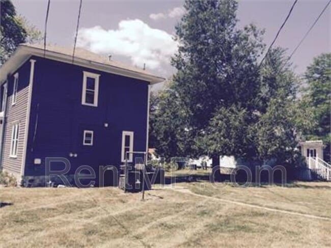 Building Photo - 116 N Kinney Ave