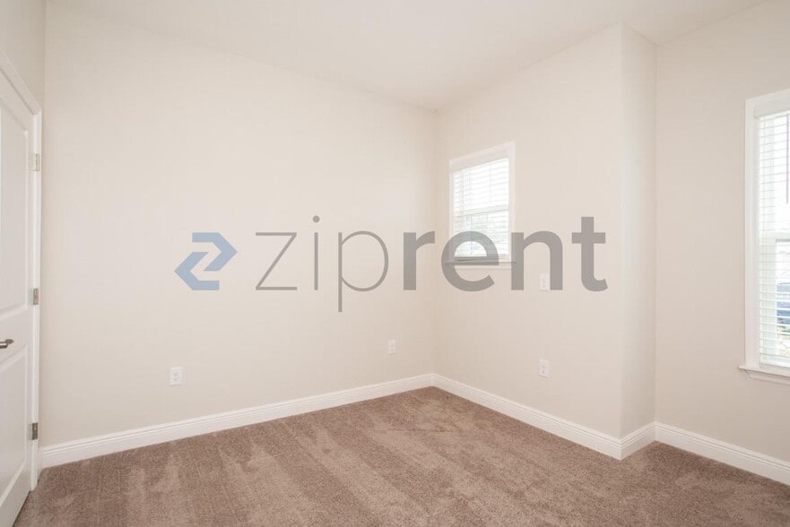 Building Photo - 2129 NW 248th Wy