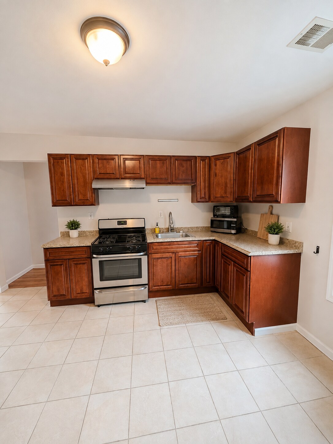 Kitchen - 101 2nd St