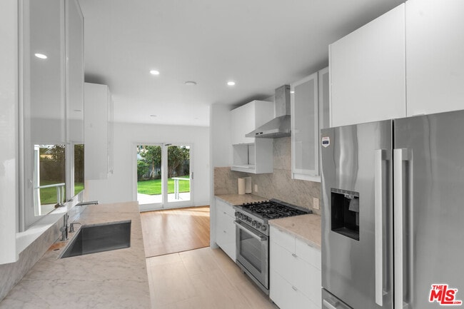 Building Photo - 11619 Francis Pl