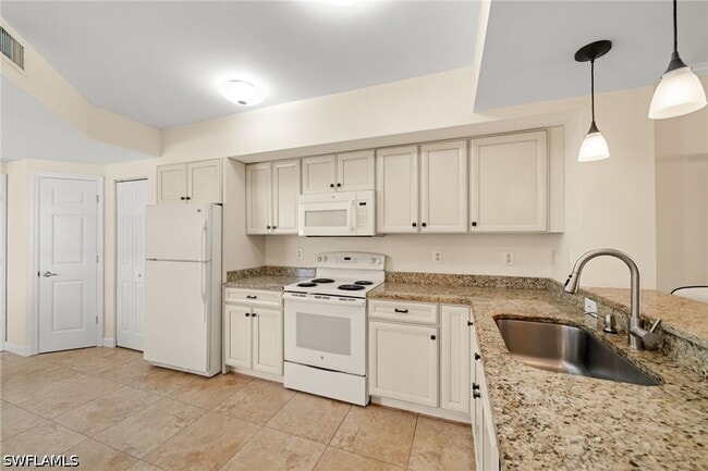 Building Photo - 5045 Cedar Springs Dr