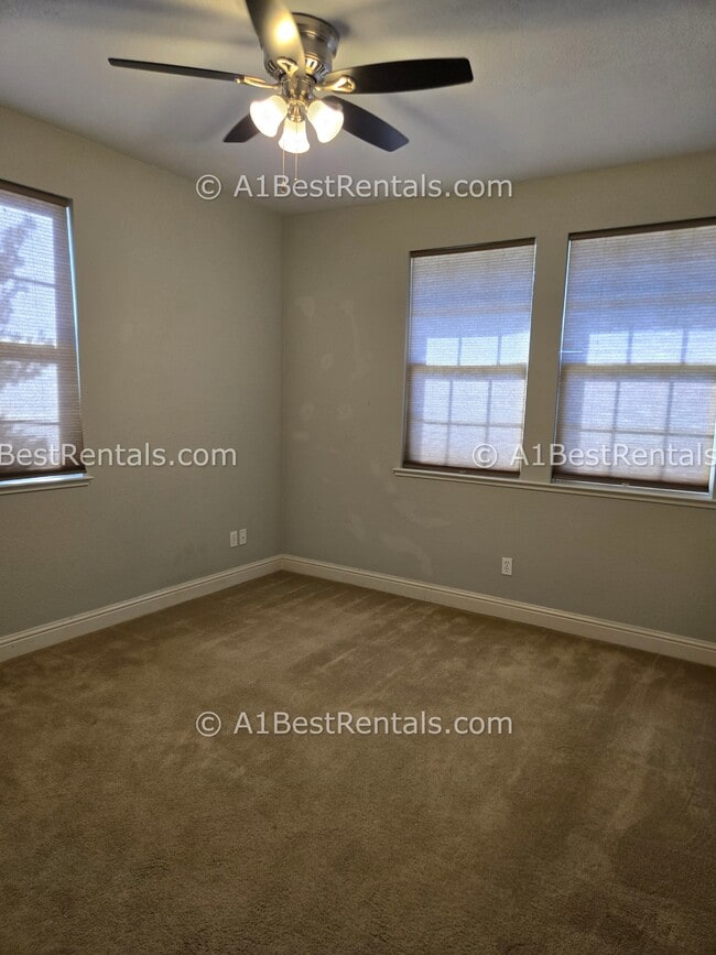 Building Photo - 1271 Grange Way