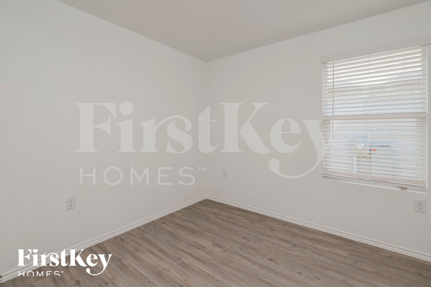 Building Photo - 4518 Emma Way