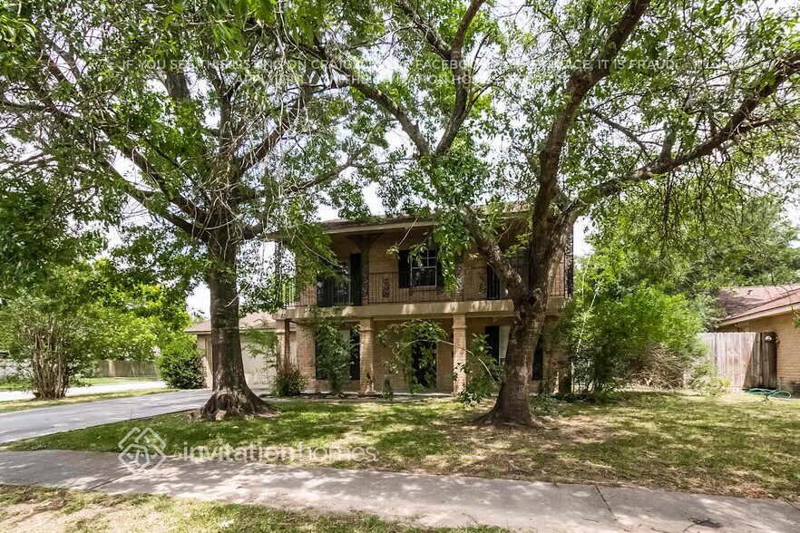Building Photo - 3922 Cypressdale Dr