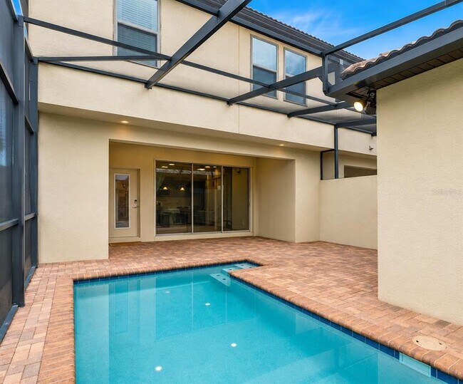 Building Photo - 8928 Adriatico Ln