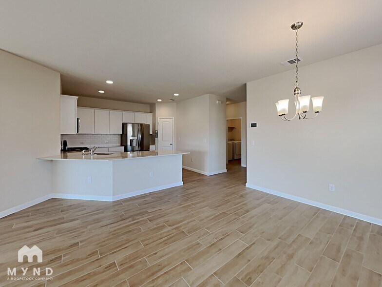 Building Photo - 2444 Lobo Landing Cove