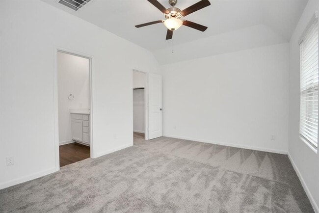 Building Photo - 11807 Kinlough Dr