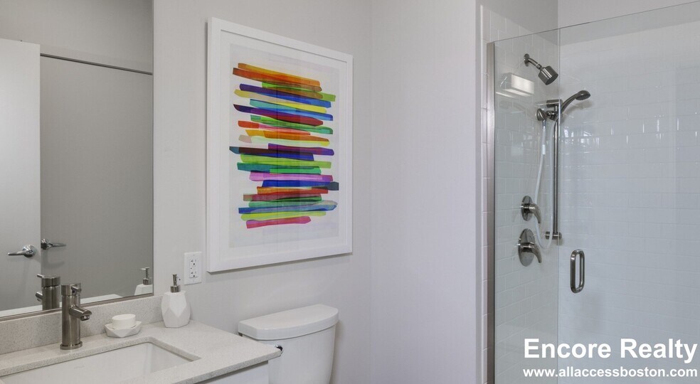 Building Photo - 240 Sidney St