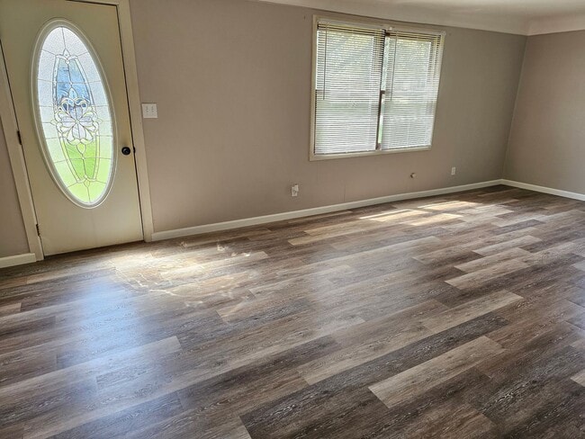 Building Photo - 2 Bed 1 Bath Single Family Home in Wisconsin Rapids