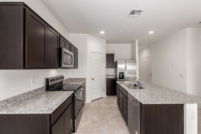 Building Photo - Brand New - Never Lived In 4 Bedroom / 2 B...