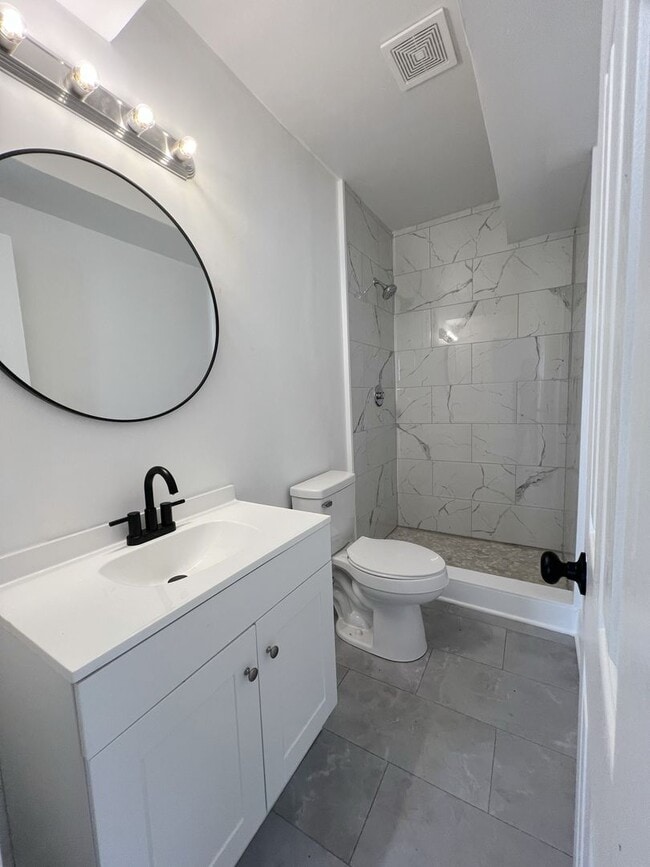 Building Photo - COMING SOON: Cozy 4-Bedroom Home in Kansas City ~ $500 MOVE-IN SPECIAL!