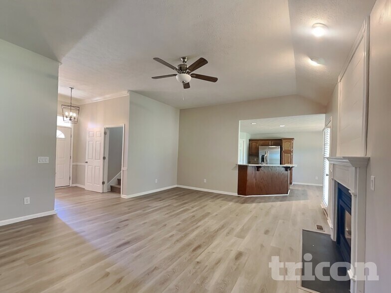 Building Photo - 146B Waterford Way