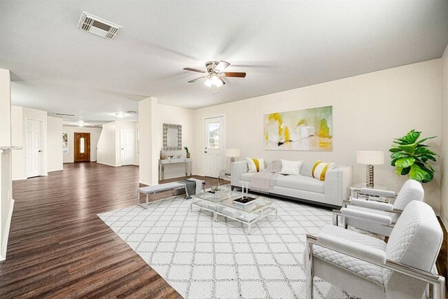 Building Photo - 14407 Acuna Ln