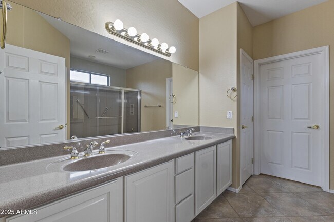 Building Photo - 20539 N Bear Canyon Ct