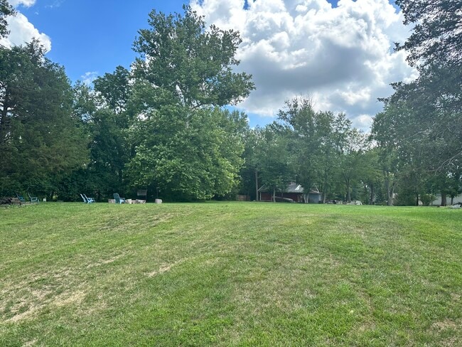 Building Photo - 242 Ries Rd