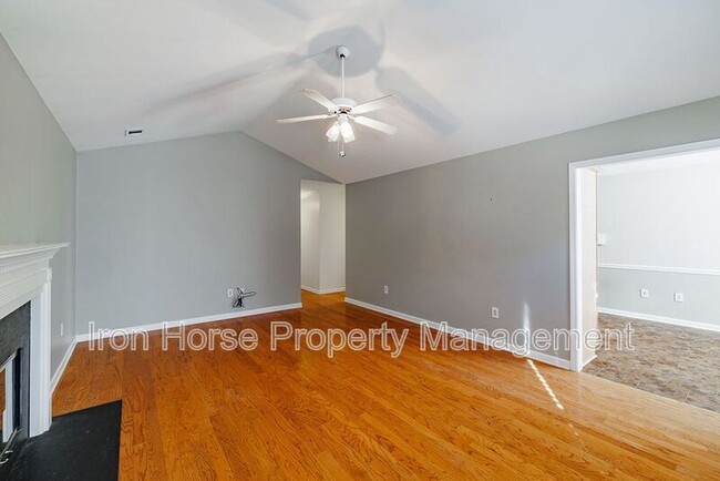 Building Photo - 160 Cedar Rock Trace