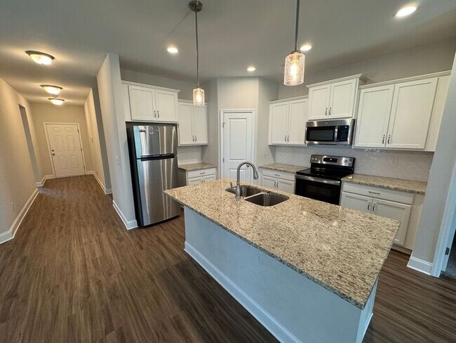 Building Photo - Great home in New Market