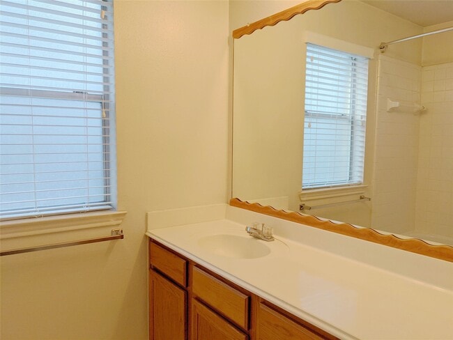 Building Photo - 2810 Foxden Dr