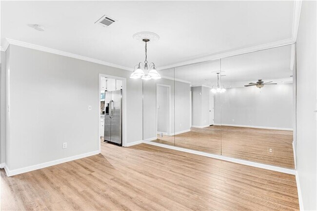 Building Photo - 1420 Old Virginia Ct SE