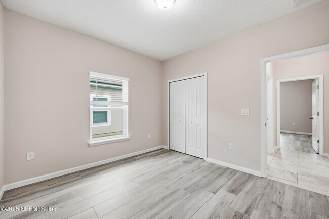 Building Photo - 187 S Coopers Hawk Way