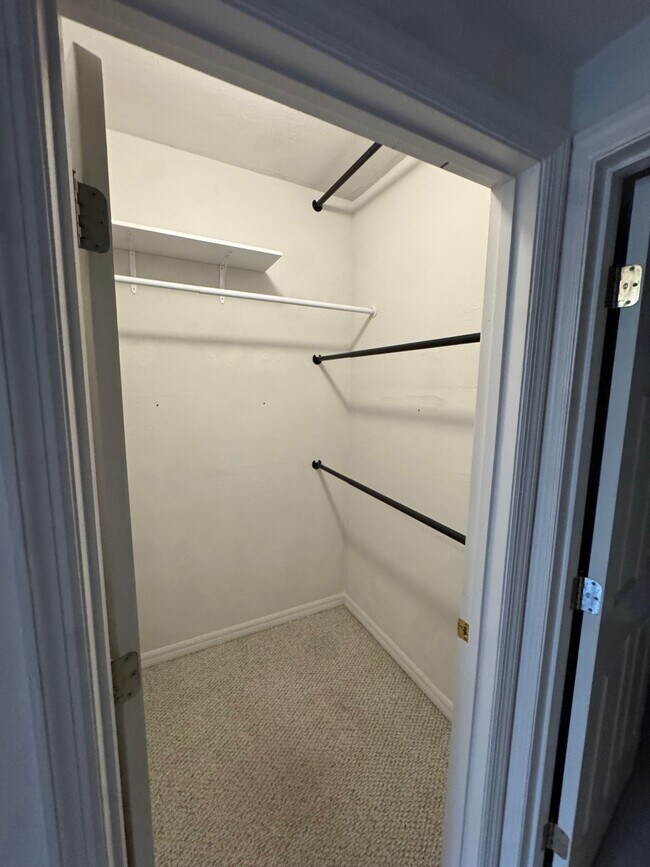 Building Photo - 4950 NW 1st Pl