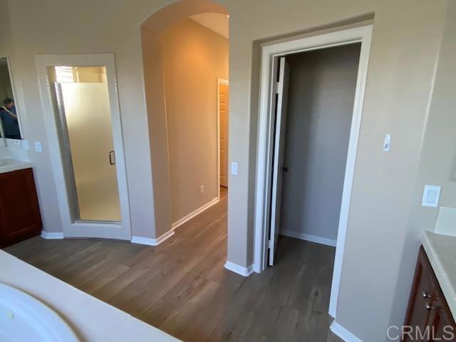 Building Photo - 2330 Douglaston