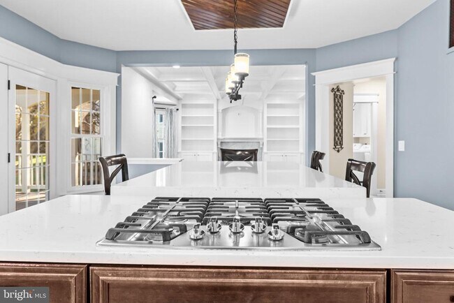 Building Photo - 46564 Hampshire Station Dr