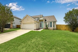 Building Photo - 124 Lago Grande Dr