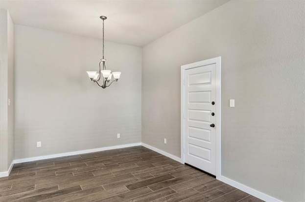 Building Photo - 9732 Grosbeak Ln