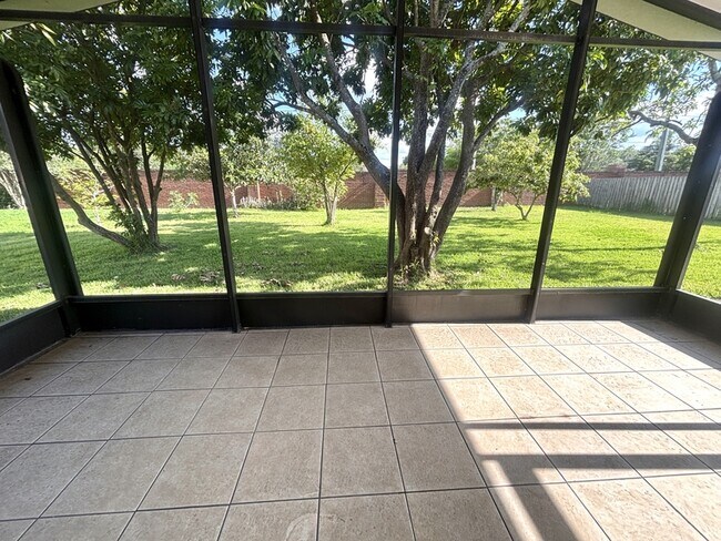 Building Photo - 6561 Franconia Dr