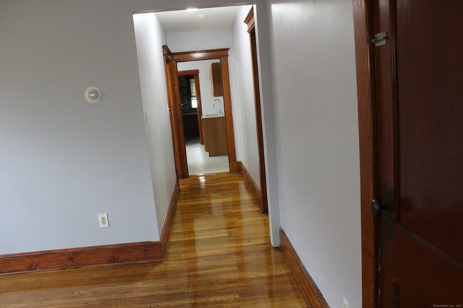 Building Photo - 45 Grandview Terrace