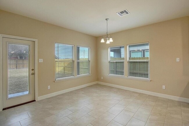 Building Photo - 7510 Sable Creek Dr
