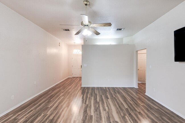 Building Photo - 5316 Trail Dr