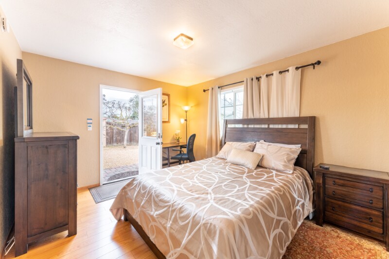 Building Photo - 1841 Bahia St