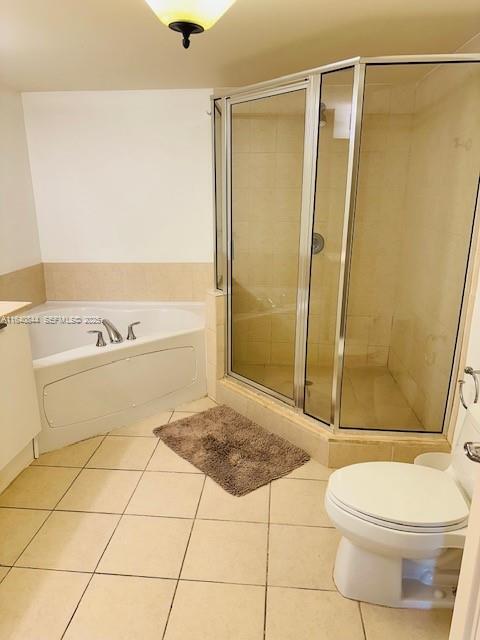 Building Photo - 16699 Collins Ave