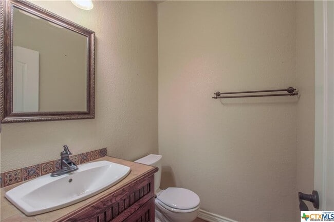 Building Photo - 2623 Kangaroo Ct