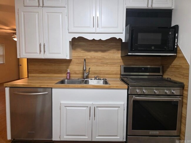 Building Photo - 3619 Orange St