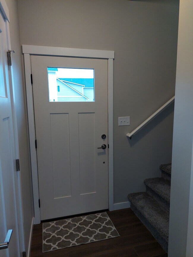 Building Photo - Beautiful Three Bedroom In Ferndale