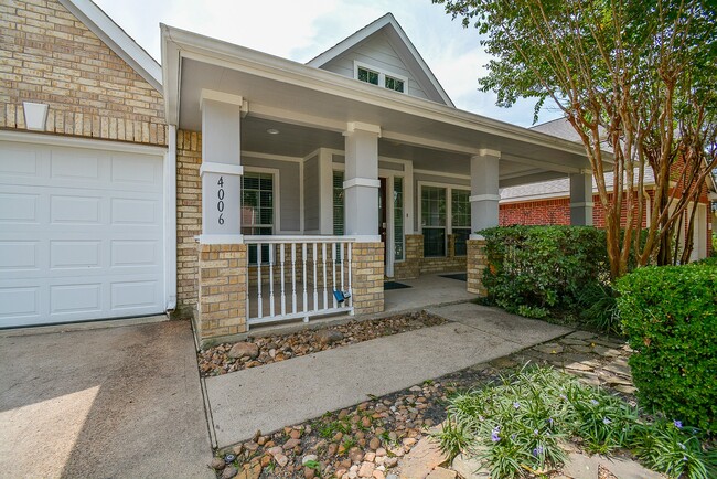 Building Photo - 4006 Dell Ln