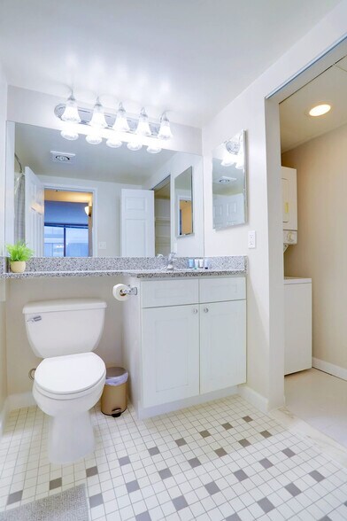 Building Photo - 401 12th St S