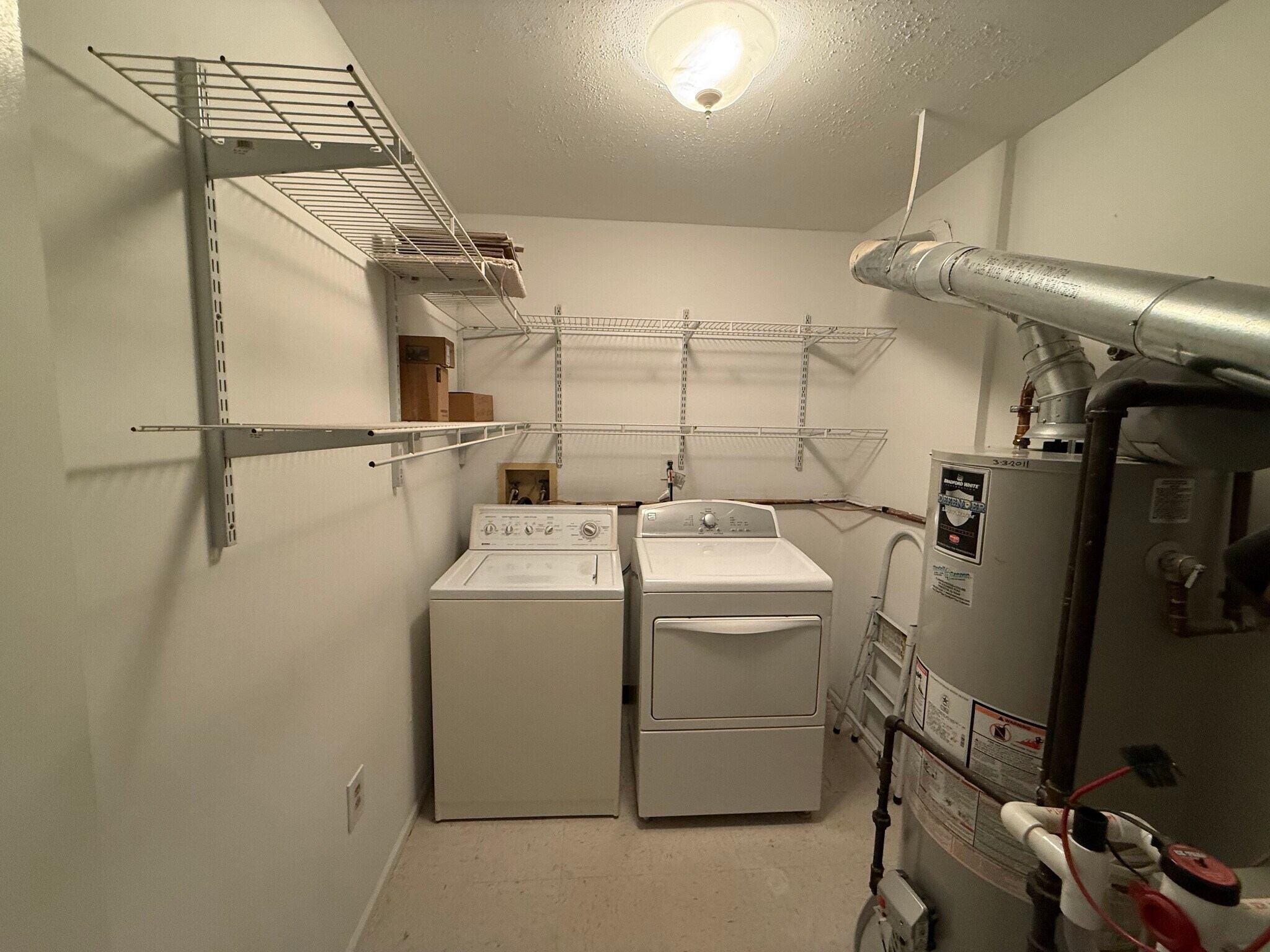 Building Photo - 49 Joyner Ct