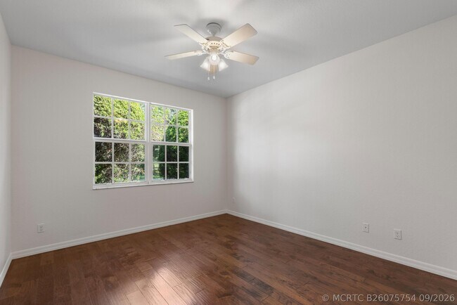 Building Photo - 102 Crab Cay Way