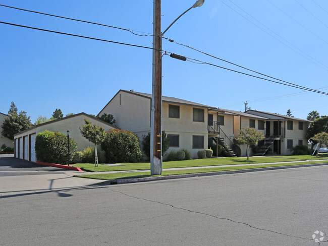 Building Photo - Sylmar Court Apartments