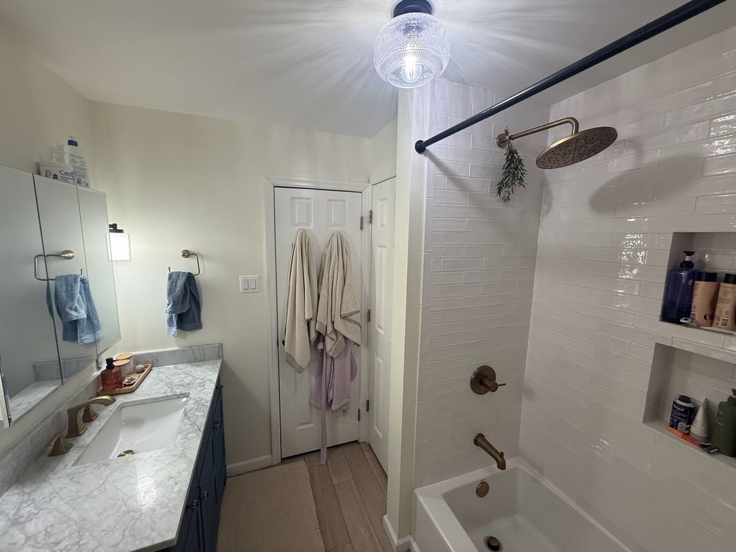 Building Photo - 15 Alvina Blvd