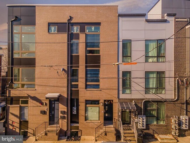 Building Photo - 920 N 15th St