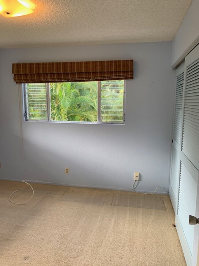 Building Photo - Hokuloa C - 3 bedroom, 3 bath townhouse w/...