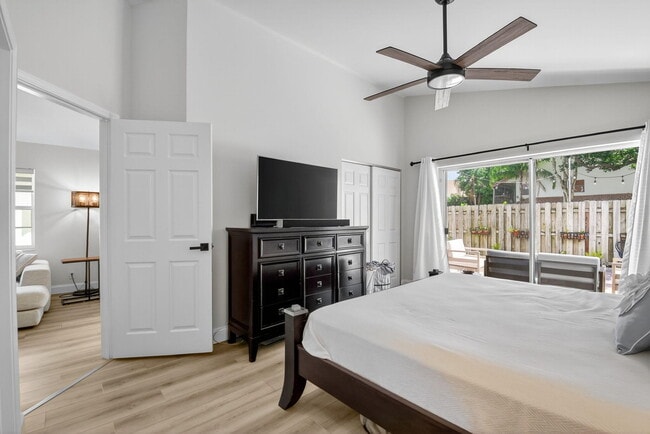 Building Photo - 1866 Capeside Cir